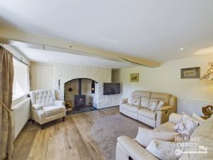 Sitting Room- click for photo gallery